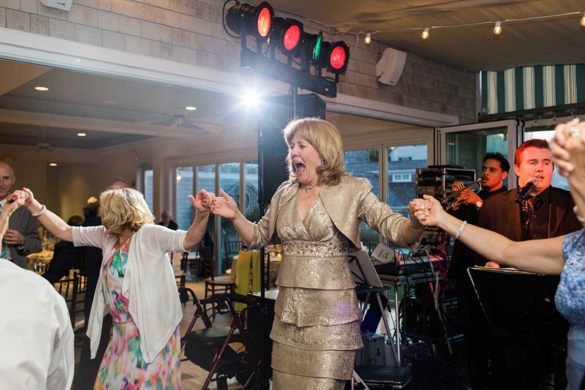 View More: http://deborahzoephoto.pass.us/jayme-cory-married