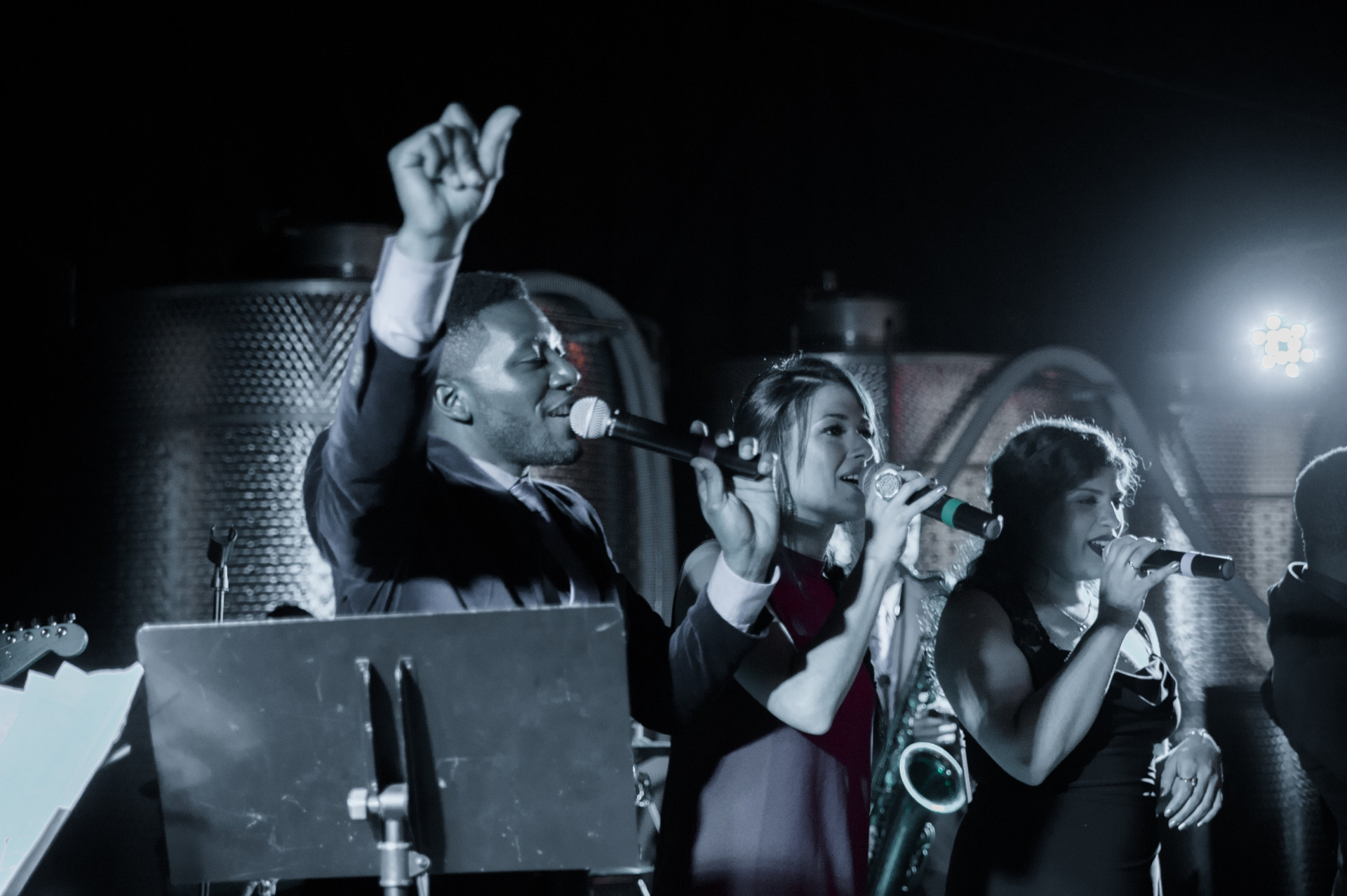 View More: http://aliciaannphotographers.pass.us/nicolelovesjon