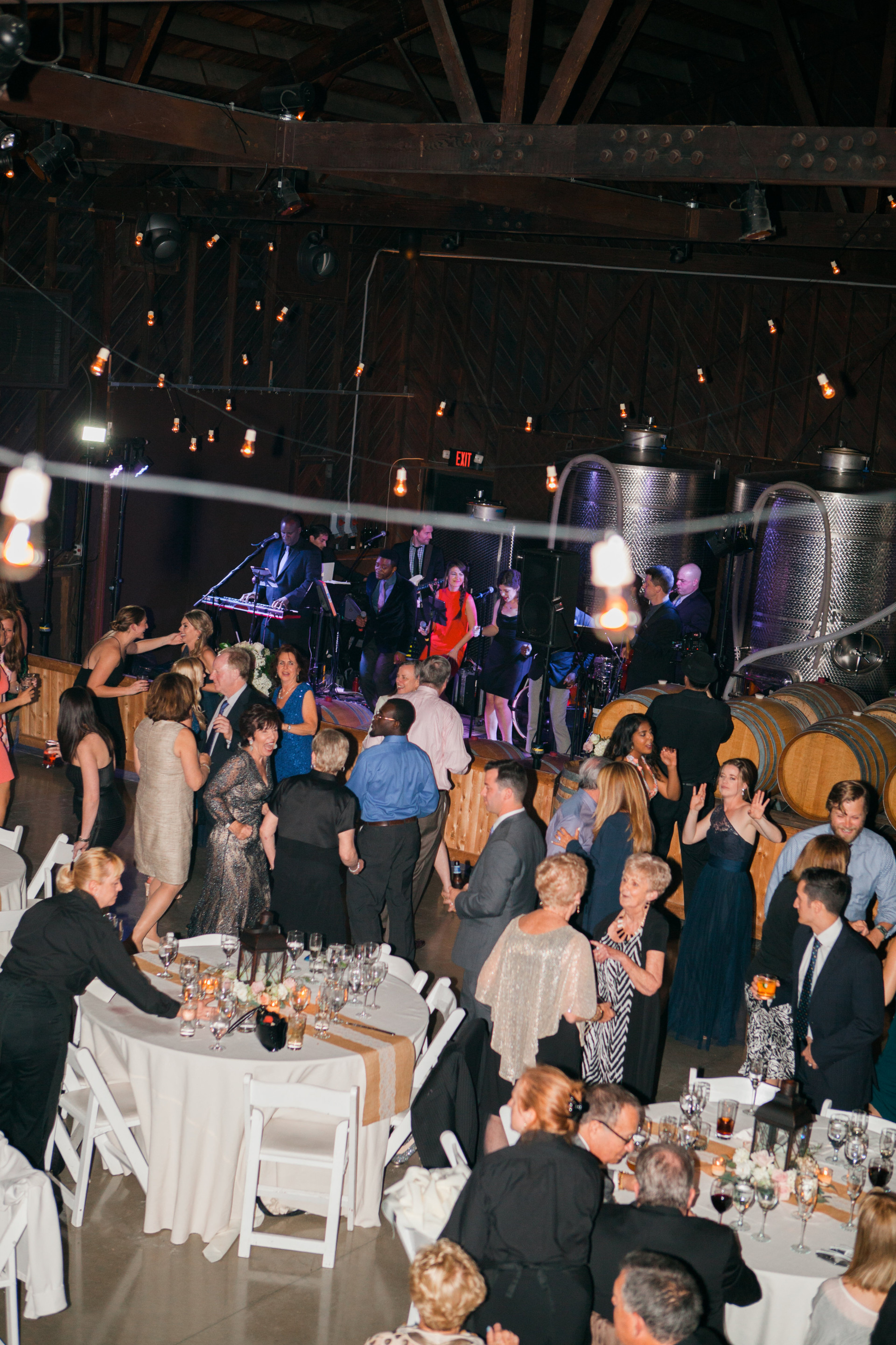 View More: http://aliciaannphotographers.pass.us/nicolelovesjon